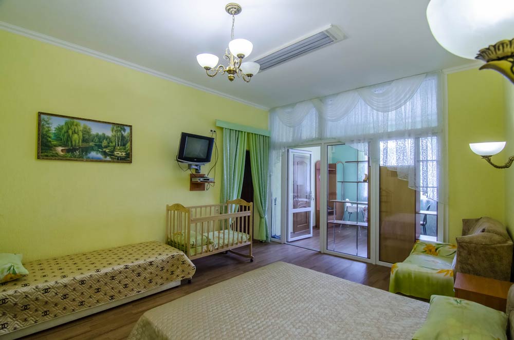 Люкс 4-х местный, корпус 2 1-й этаж