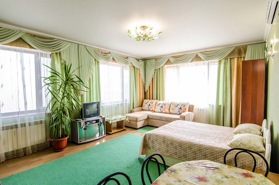 Люкс 4-х местный с отдельным входом. Корпус №1, 2-й этаж